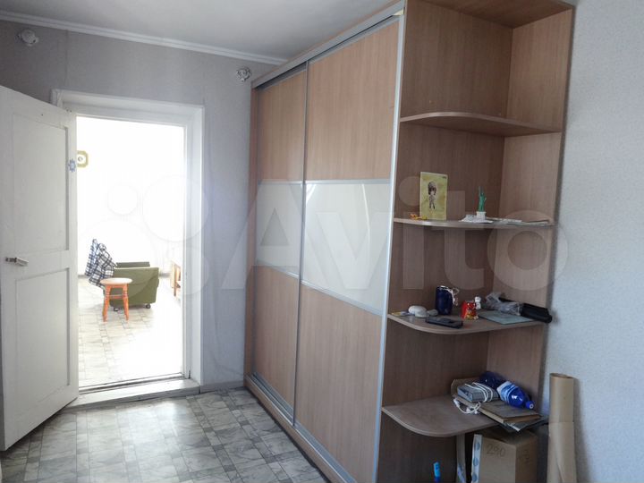 Дом 196 м² на участке 6 сот.