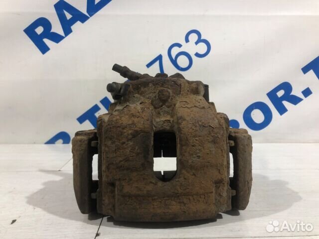 Суппорт передний левый BMW X3 e83 2.5 ат 256S5