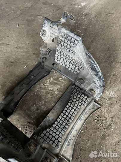 Шумоизоляция двигателя Mersedes Actros