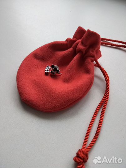 Серебряные серьги пусеты с сапфирами