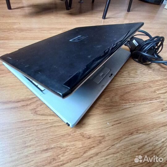 Ноутбук Fujitsu-Siemens Lifebook S7110