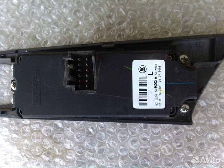 Мазда 3 вк 2006-блок кнопок стеклоподъемников