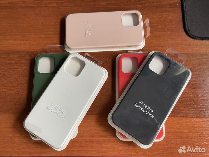 Чехол на iPhone 12