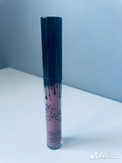 Cтойкая матовая помада-блеск для губ