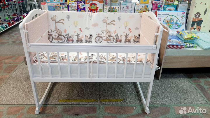 Бортики в кроватку 2х сторонние (новые)