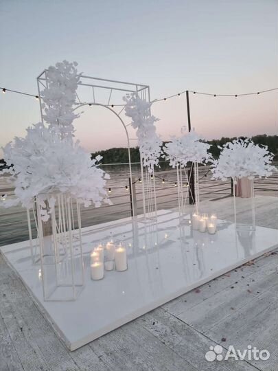 Декор на металлических каркасах. Аренда