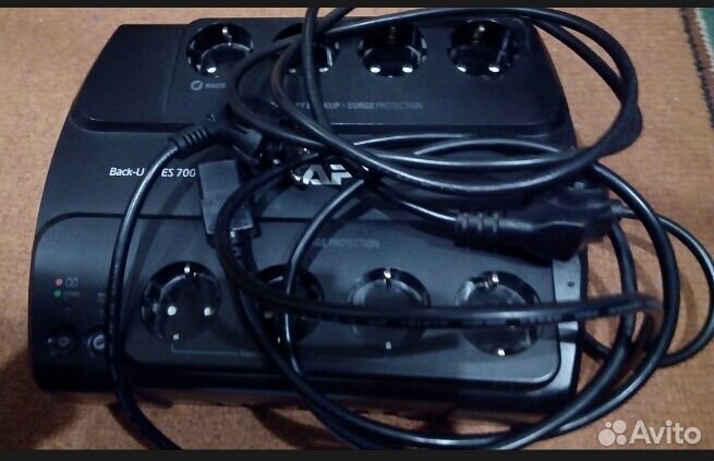 Источник бесперебойного питания