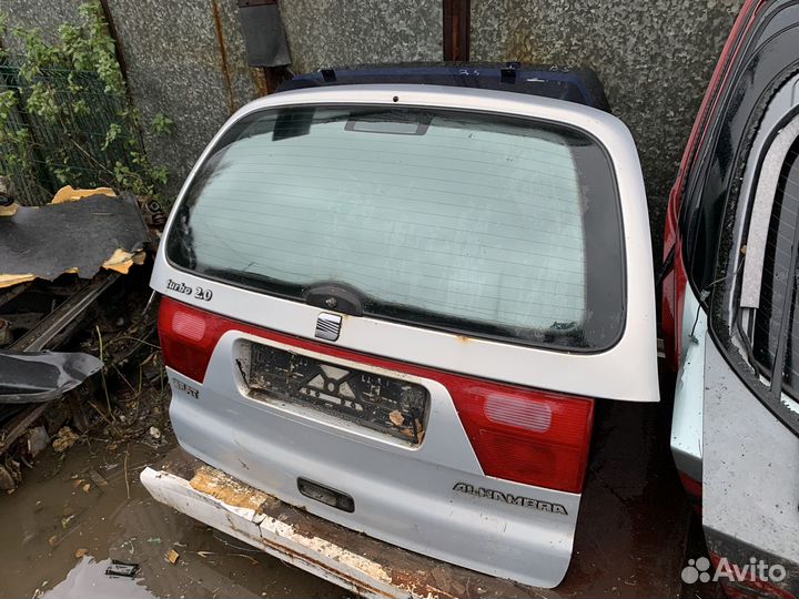 Дверь багажника Seat Alhambra 1996-2000г