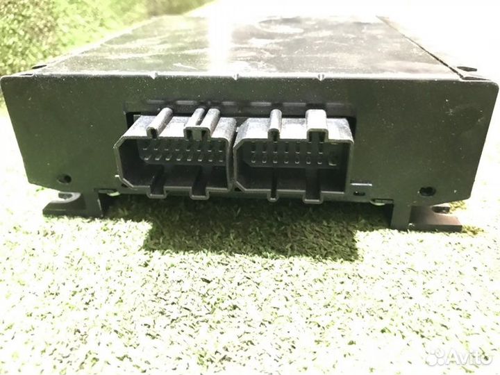 Усилитель магнитолы Volkswagen Passat B5 ATW 1.8