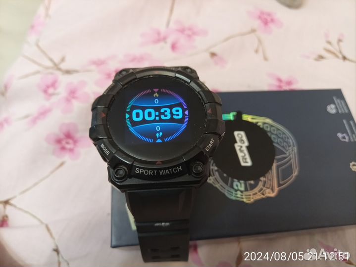 Смартчасы Rungo w2