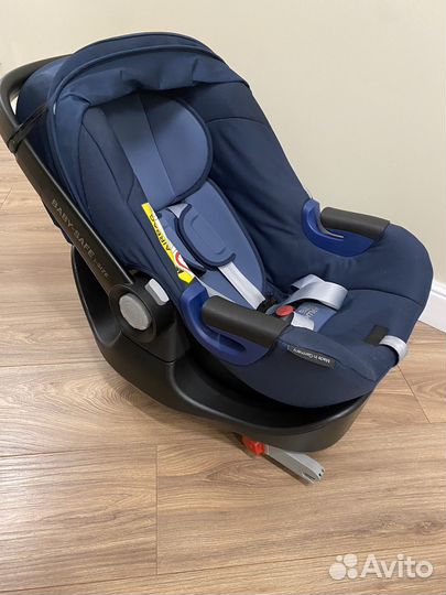 Автокресло с базой:britax romer baby safe2 i-size