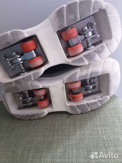 Роликовые кроссовки