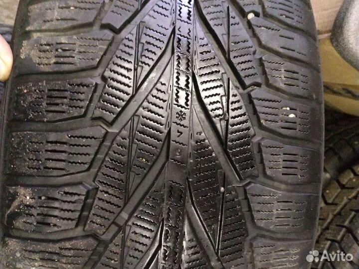 Nokian Tyres Hakkapeliitta R2 SUV 255/55 R19 111R