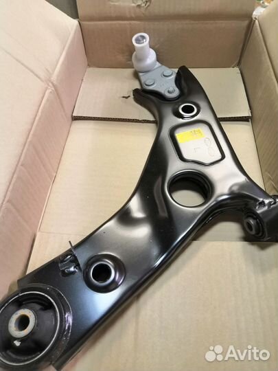 Рычаг передний левый Hyundai santa FE