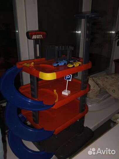 Трек для машинок