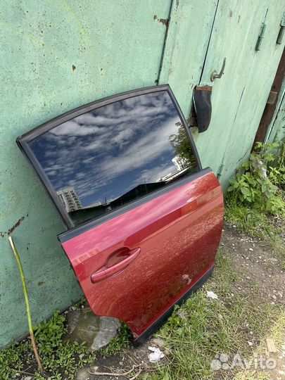 Задняя правая дверь Ситроен С4