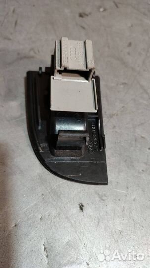 Кнопка стеклоподъемника двери Audi A6 4B/C5 C5