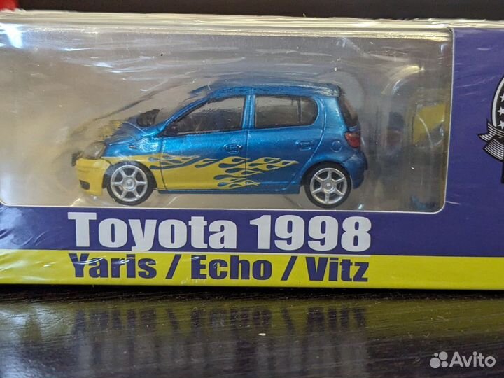 Масштабная модель Toyota Yaris 1:64