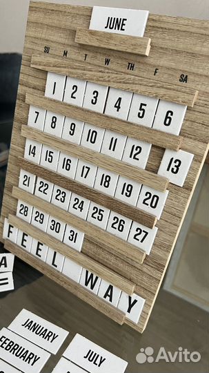 Сборный календарь из дерева