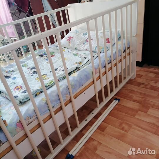 Продам детскую кроватку