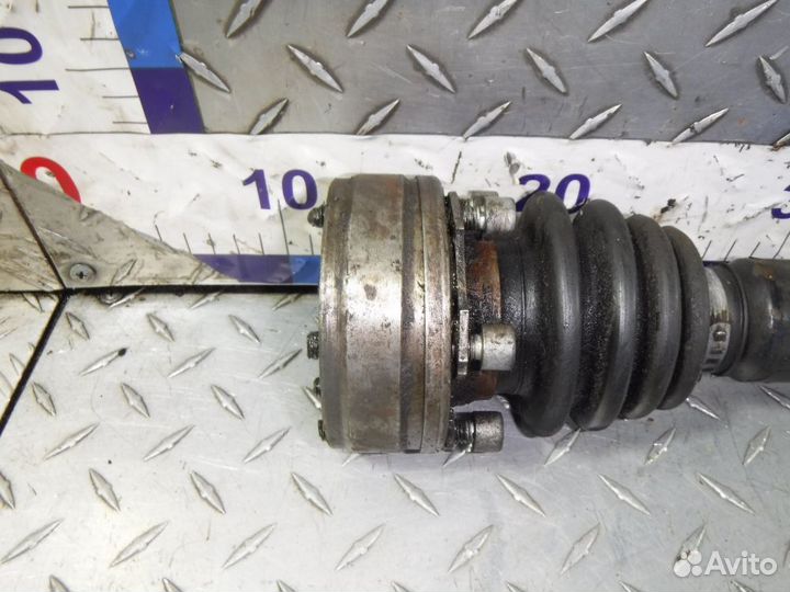 Полуось передняя правая VW Golf II