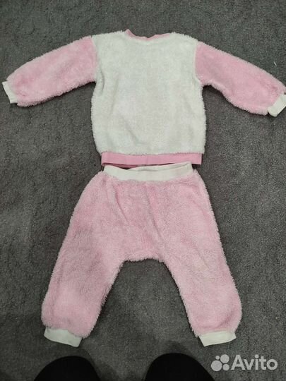 Теплый костюм на девочку