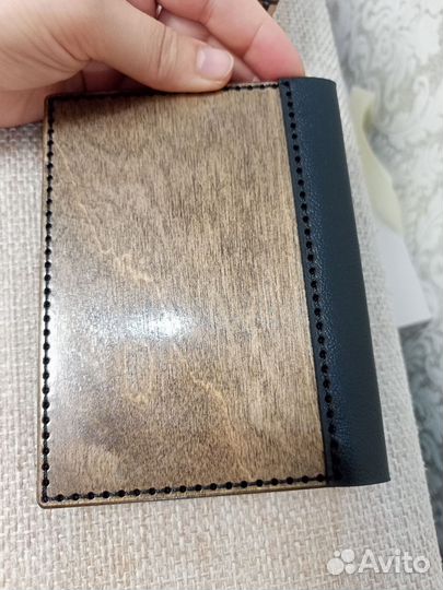 Обложка на паспорт кожаная