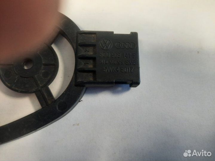 Антенна Volkswagen Phaeton 3D2 BGH 2008