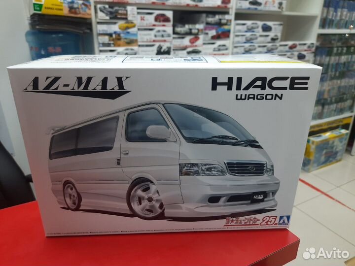 06215 Toyota HiAce Az-Max KZH100 1:24 Aoshima