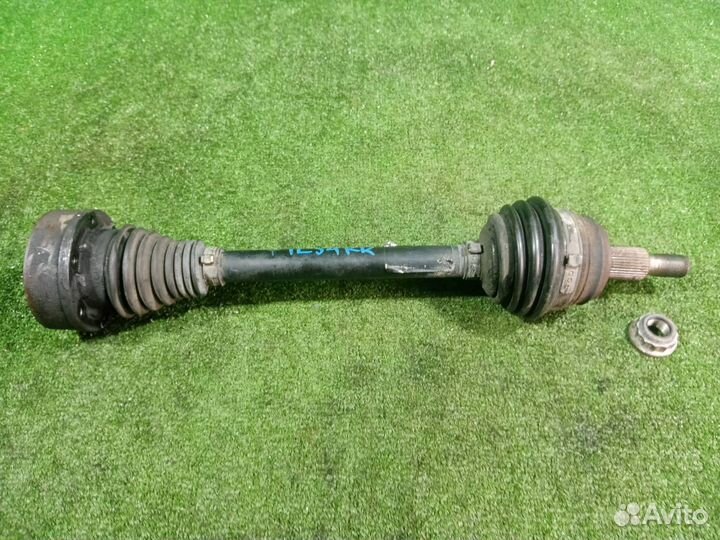 Привод задний правый Volkswagen Bora 1J2 BDE (2.8)