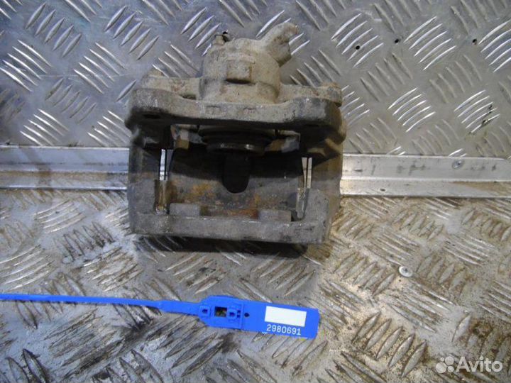 Суппорт тормозной задний правый Land Rover Range