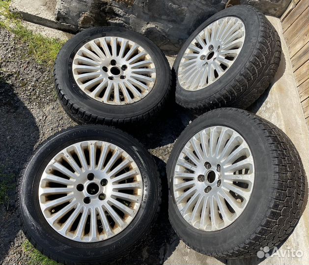 Ford Focus 1.6 МТ, 2010, 272 059 км