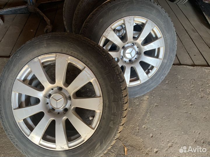 Колеса на Mercedes 215/60R16 Nexen. Кованные