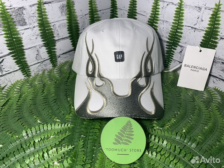 Кепка Yeezy Gap by Balenciaga