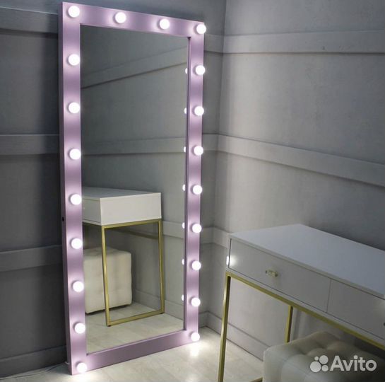 Гримёрное зеркало в полный рост