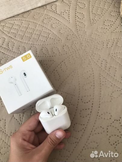 Беспроводные наушники