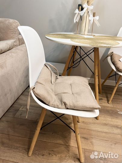 Кухонный стол и стулья бу