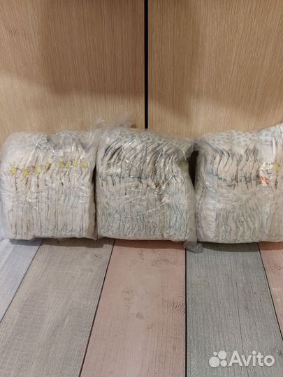Подгузники Pampers 3 пакетом