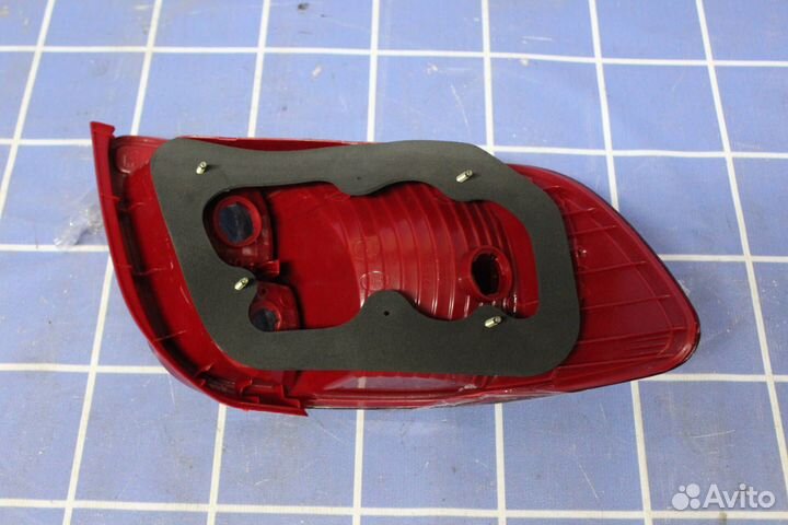 Фонарь задний правый Kia Rio 2