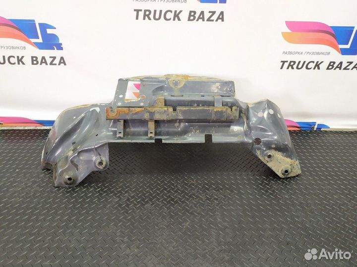 2256885 Брызговик крыла переднего левого