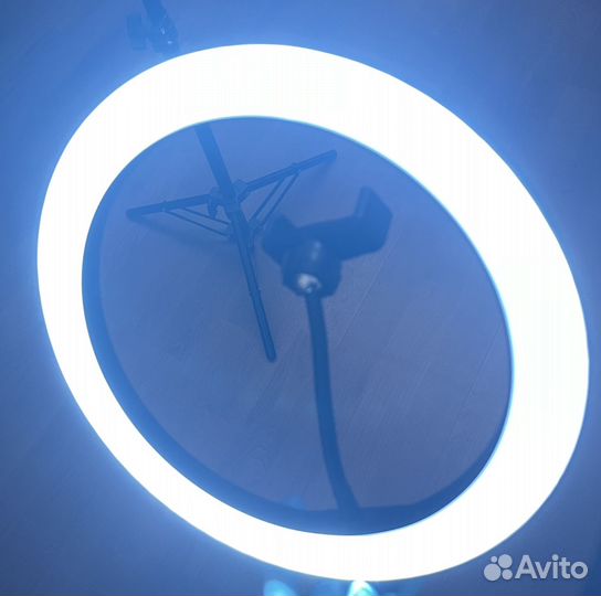 Кольцевая лампа 26 см со штативом