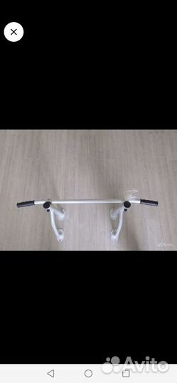 Турник настенный