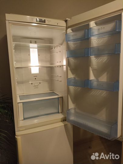 Продаю холодильник