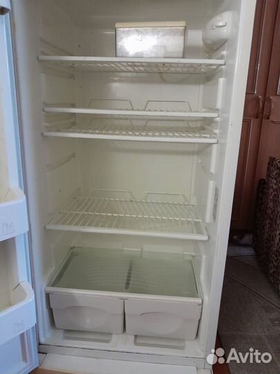 Холодильник бу Стинол 110