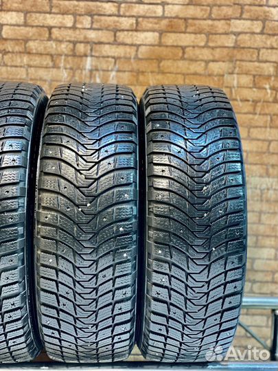 Michelin Latitude X-Ice North 3 215/65 R16 102T