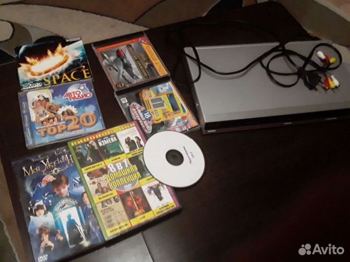 Видеомагнитофон philips