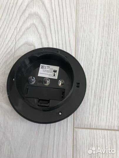 Фонарь на солнечной батарее