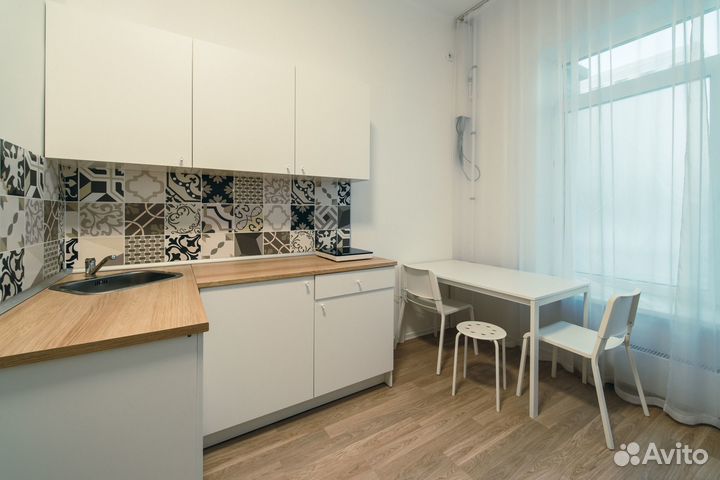 Кухня угловая маленькая бу