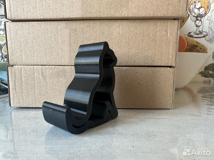 Подставка под телефон в виде котика