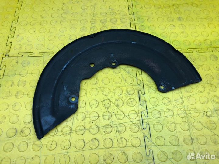 Кожух тормозного диска передний левый Renault